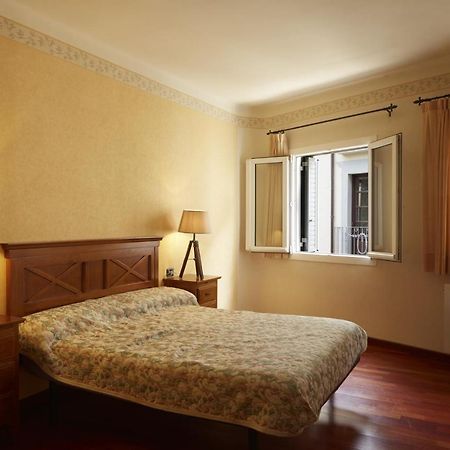 La Casa De La Biblioteca Apartment Кампродон Екстериор снимка