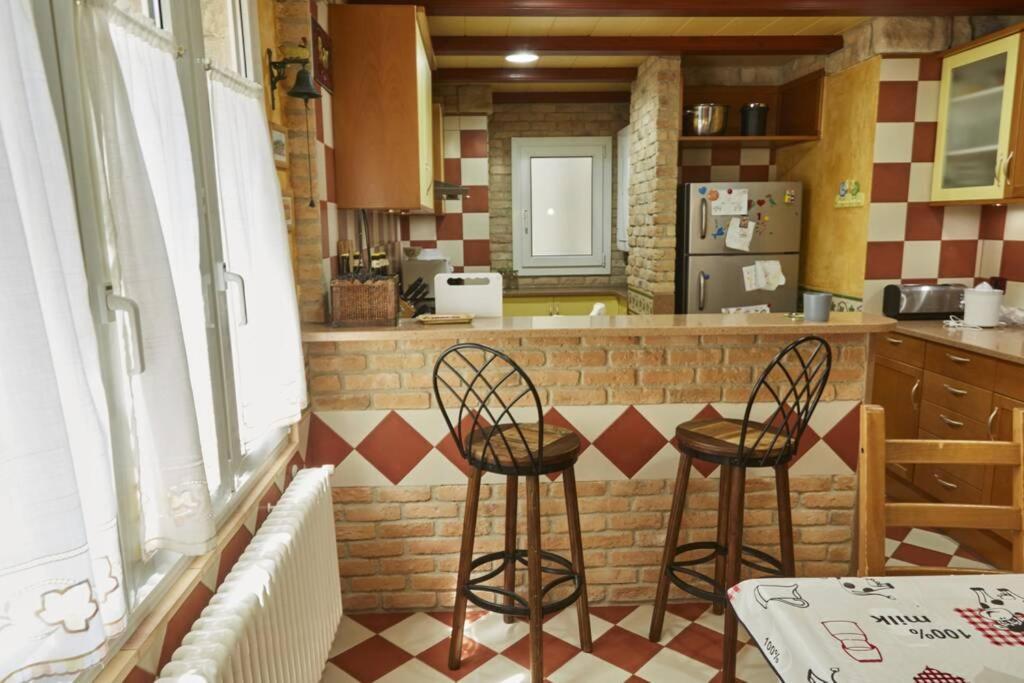 La Casa De La Biblioteca Apartment Кампродон Екстериор снимка